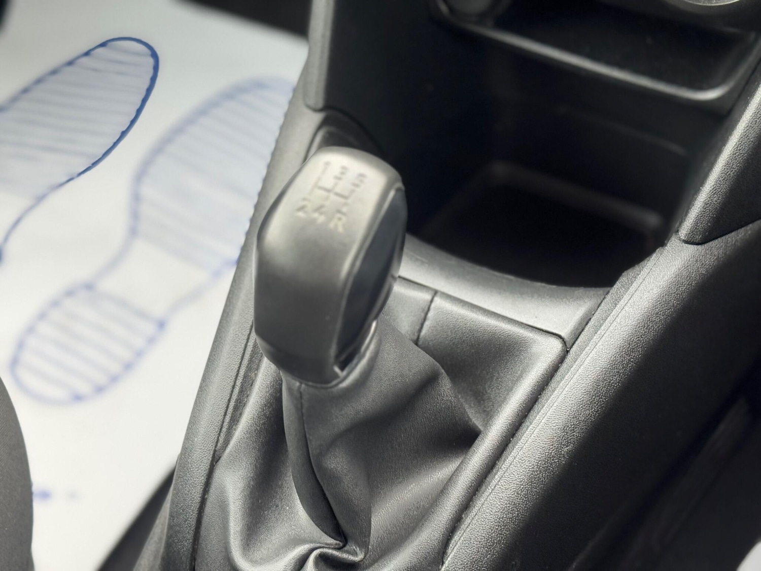 Used Peugeot 208 2014 for sale - 77255359: Photo 11