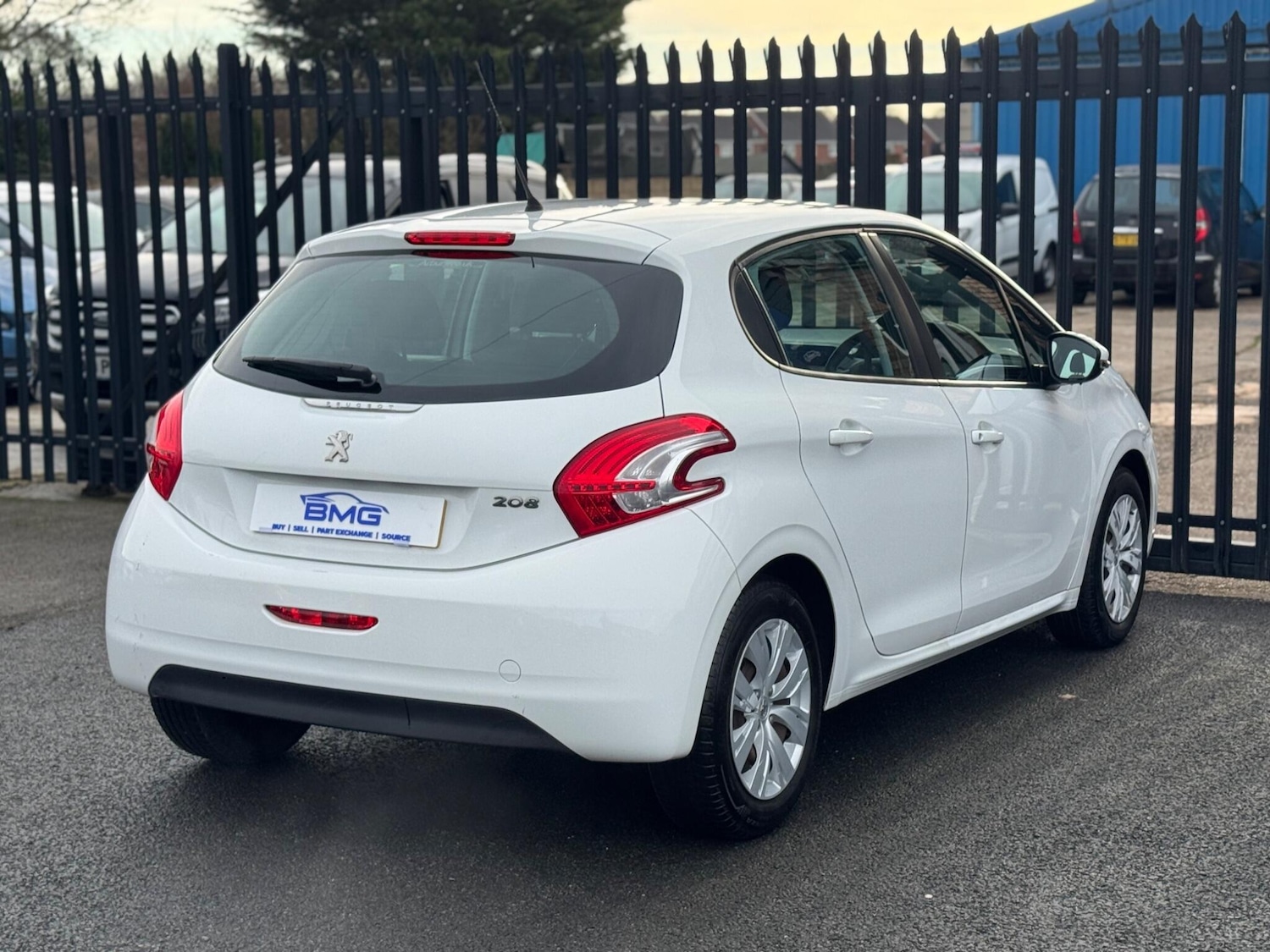 Used Peugeot 208 2014 for sale - 77255359: Photo 6