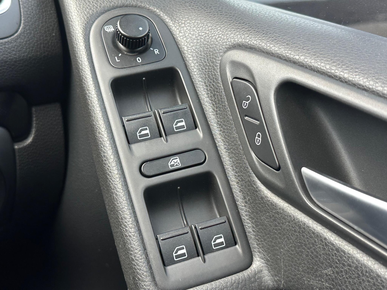 Used Volkswagen Golf for sale - 78135935: Photo 16