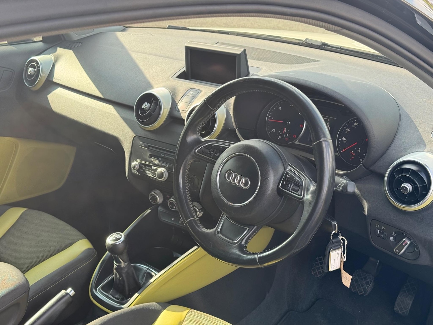 Used Audi A1 2011 for sale - 76573579: Photo 7