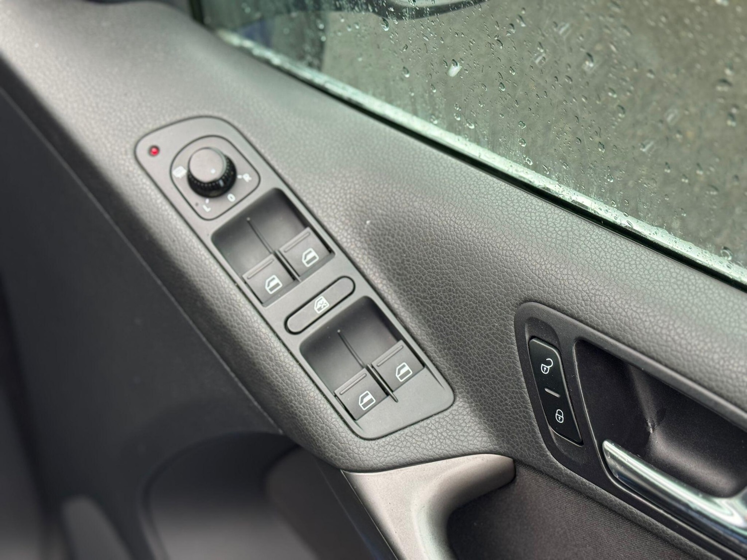 Used Volkswagen Tiguan 2008 for sale - 76657136: Photo 10