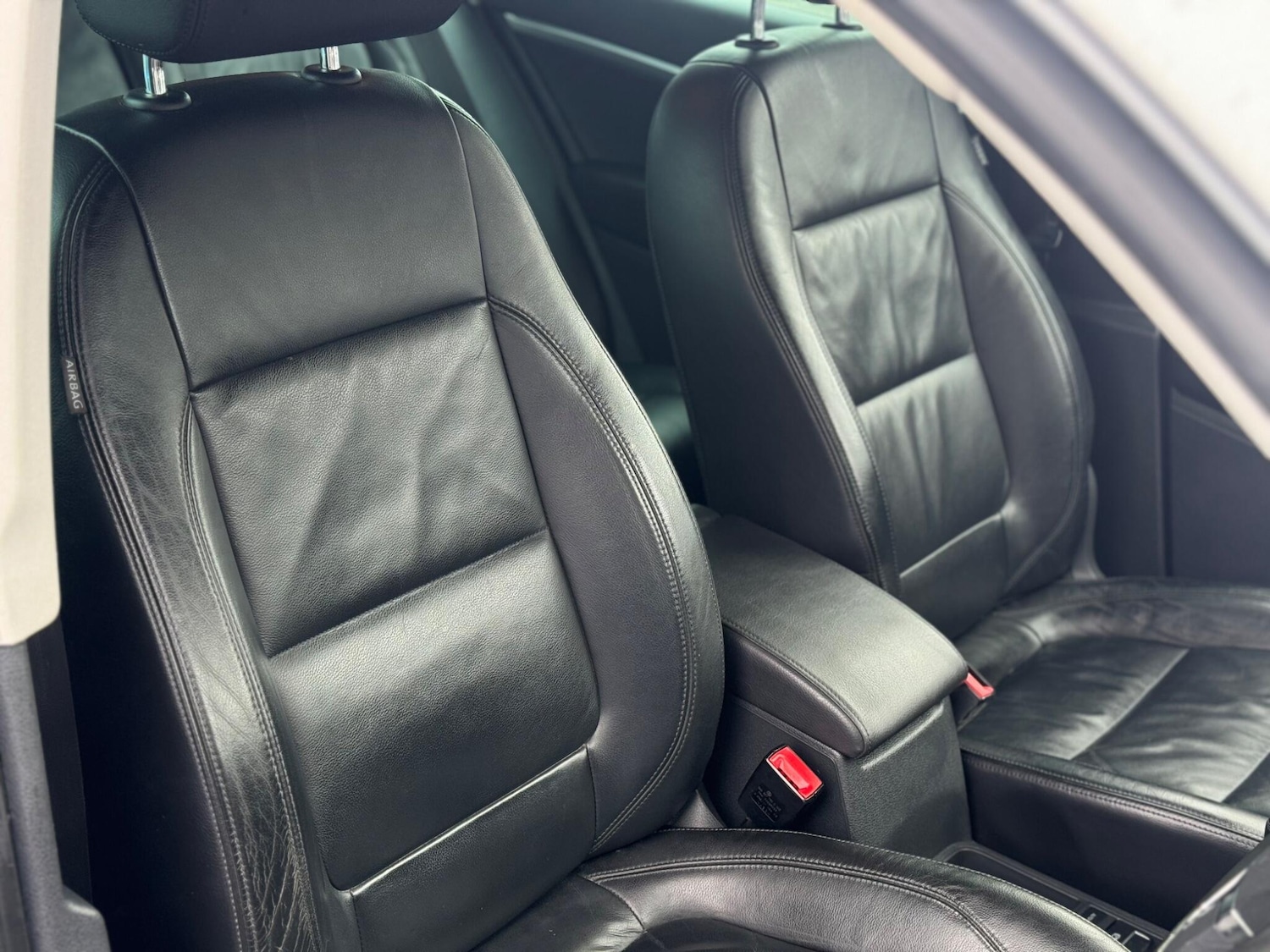 Used Volkswagen Tiguan 2011 for sale - 77625812: Photo 21