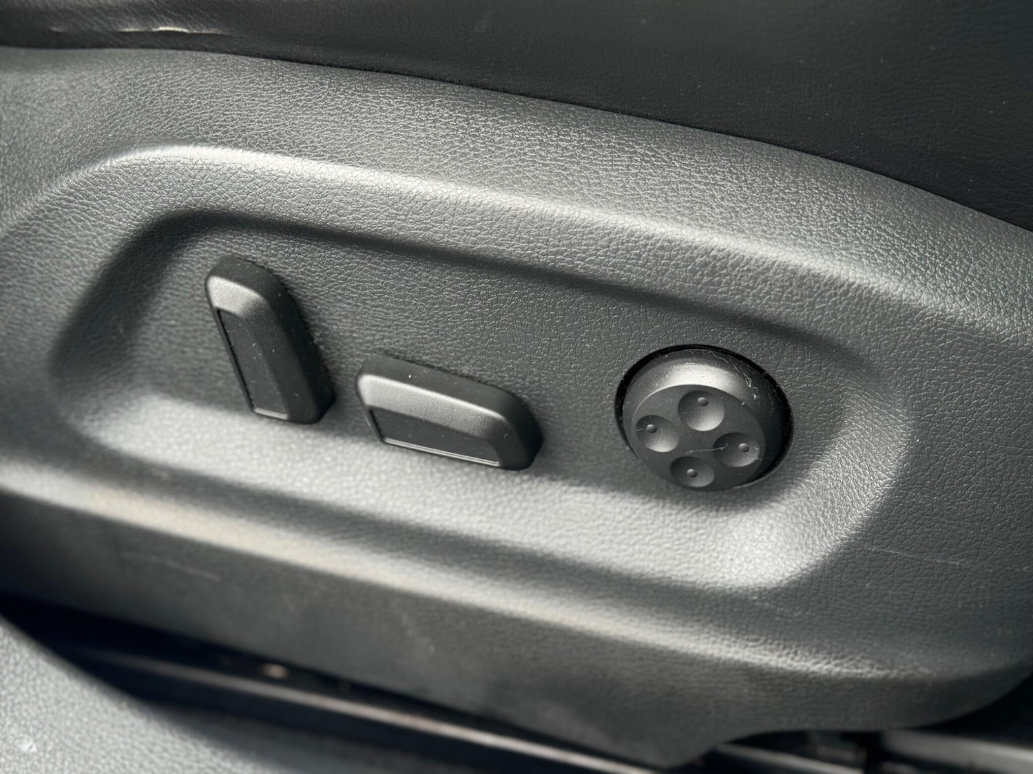 Used Volkswagen Tiguan 2011 for sale - 77625812: Photo 22