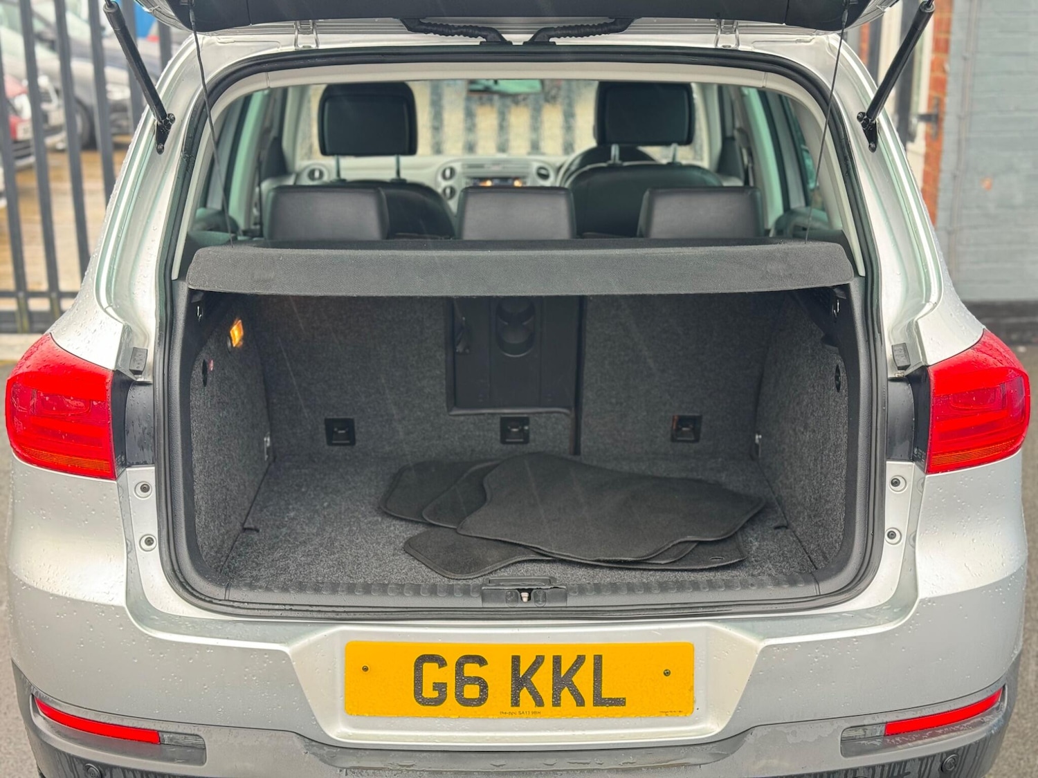 Used Volkswagen Tiguan 2011 for sale - 77625812: Photo 7