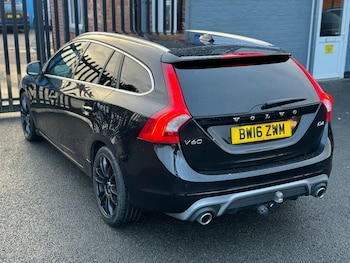 Used Volvo V60 2016 for sale - 76850110: Photo
