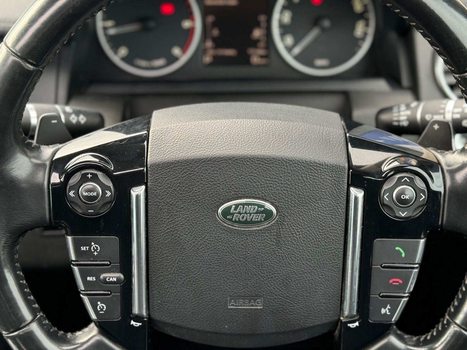 Used Land Rover Discovery 4 2015 for sale - 77497301: Photo 11