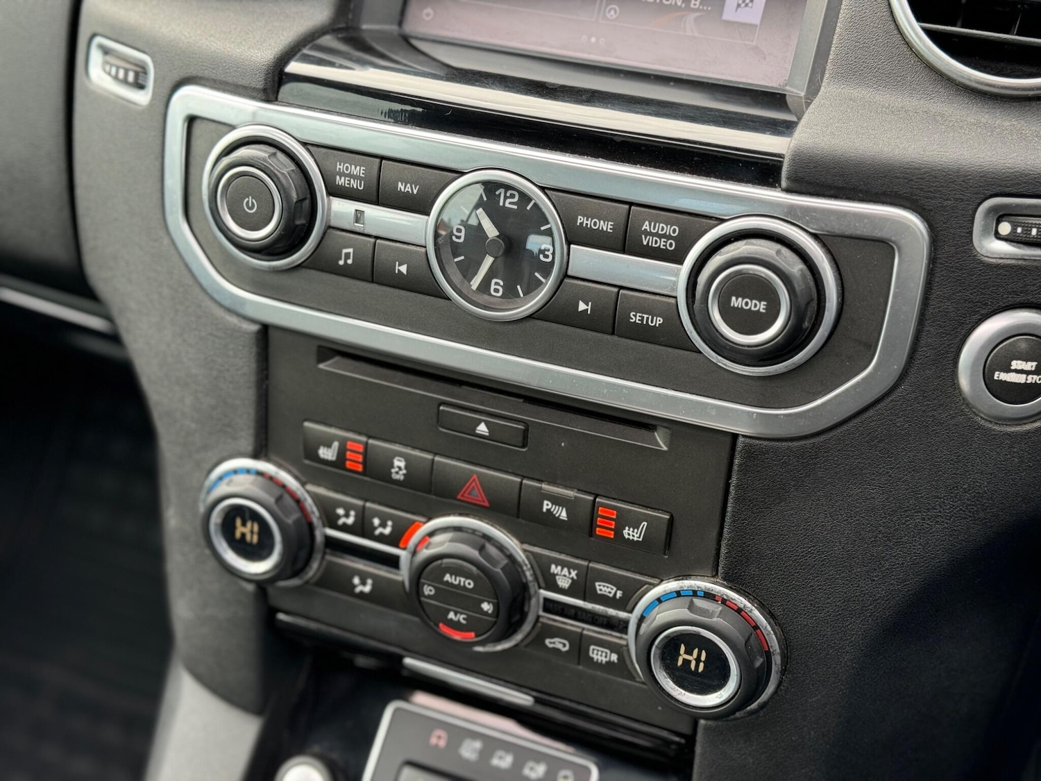 Used Land Rover Discovery 4 2015 for sale - 77497301: Photo 24