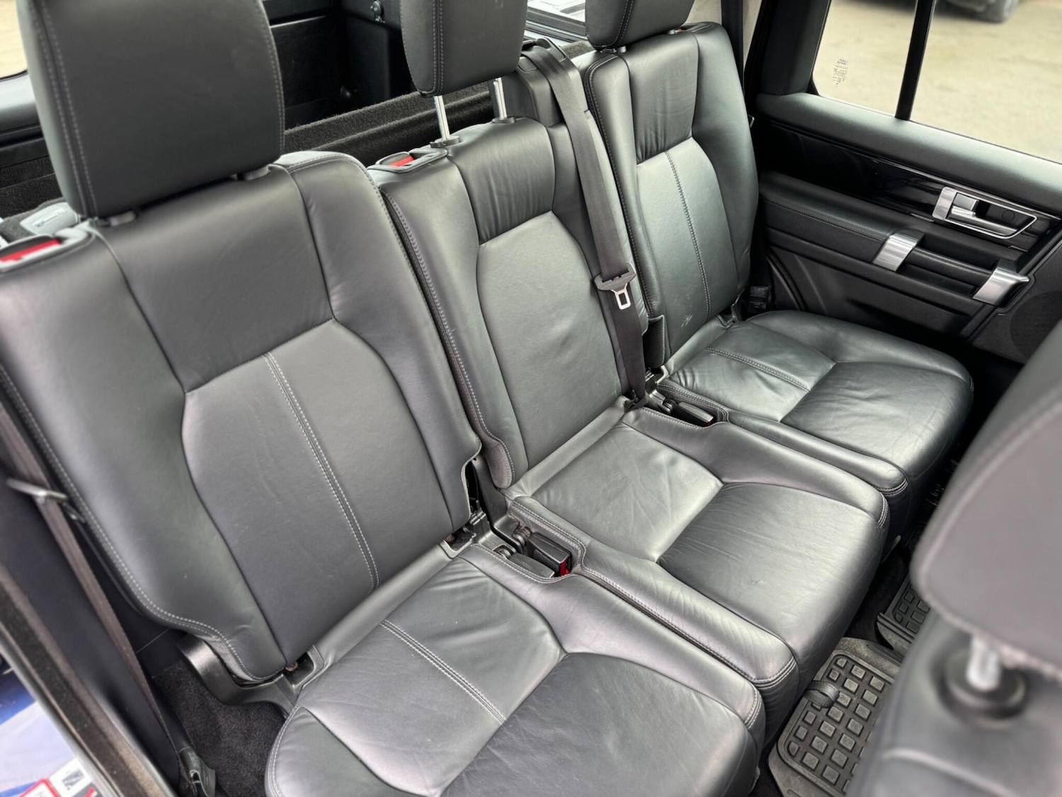 Used Land Rover Discovery 4 2015 for sale - 77497301: Photo 31