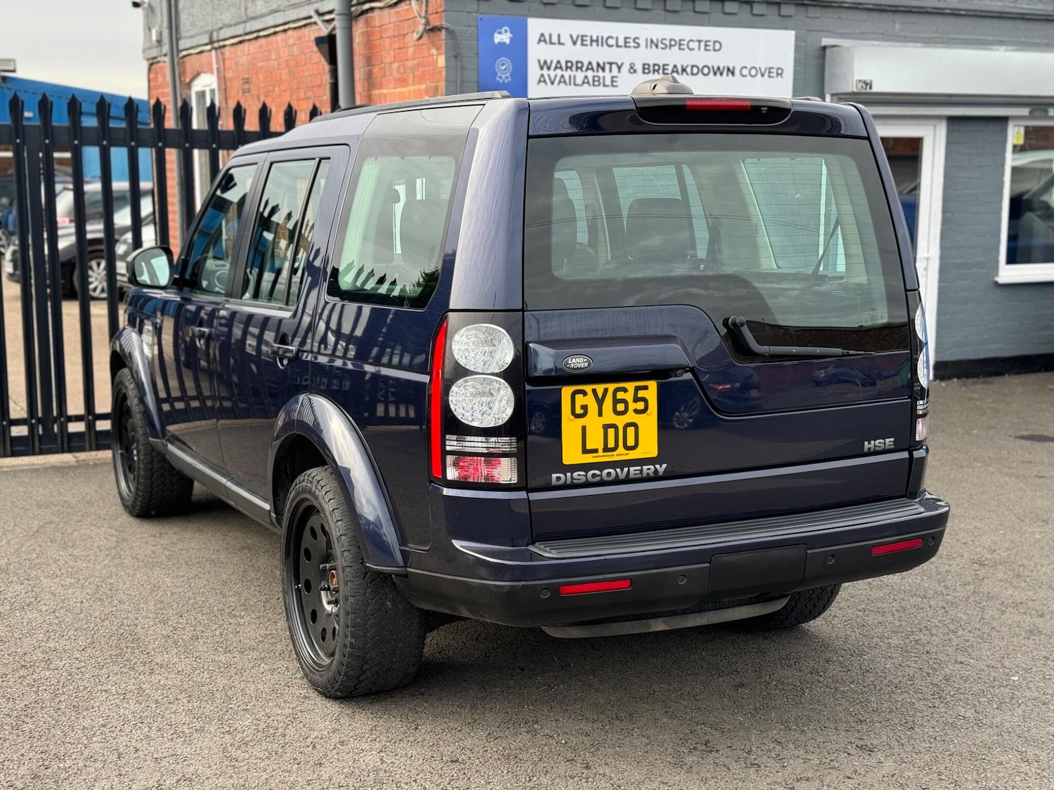 Used Land Rover Discovery 4 2015 for sale - 77497301: Photo 6