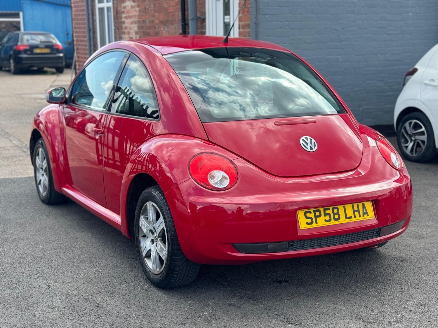 Used Volkswagen Beetle 2008 for sale - 77255420: Photo 6