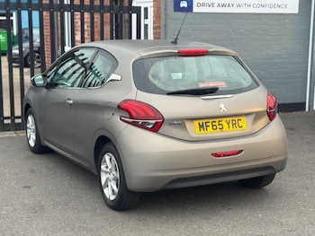 Used Peugeot 208 2015 for sale - 78447298: Photo