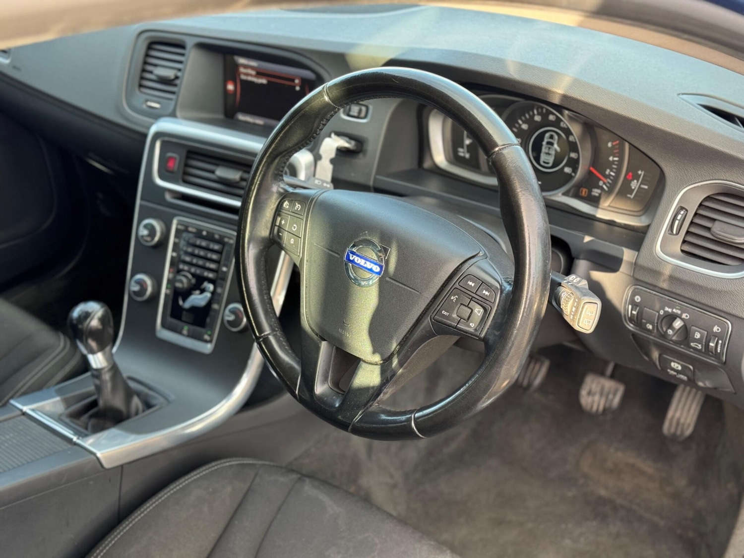 Used Volvo V60 2013 for sale - 77255377: Photo 7