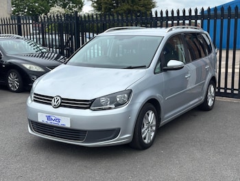 Used Volkswagen Touran 2012 for sale - 78609452: Photo