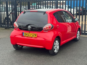 Used Toyota AYGO 2013 for sale - 77537174: Photo