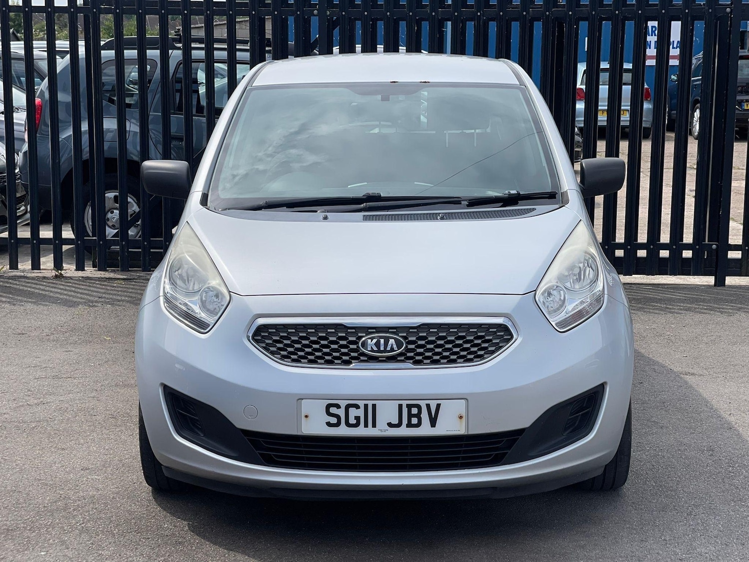 Used Kia Venga 2011 for sale - 76550210: Photo 2
