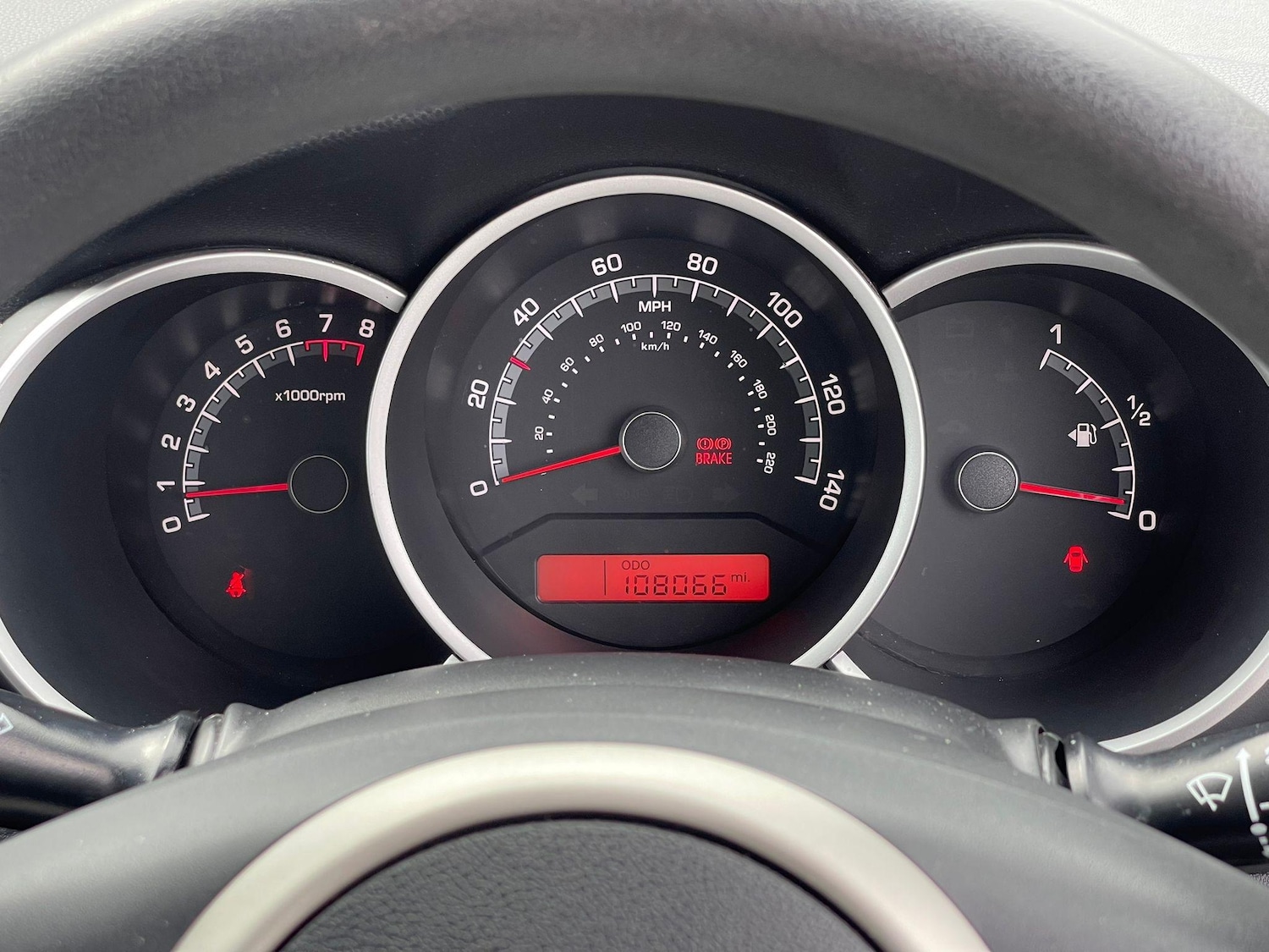 Used Kia Venga 2011 for sale - 76550210: Photo 8