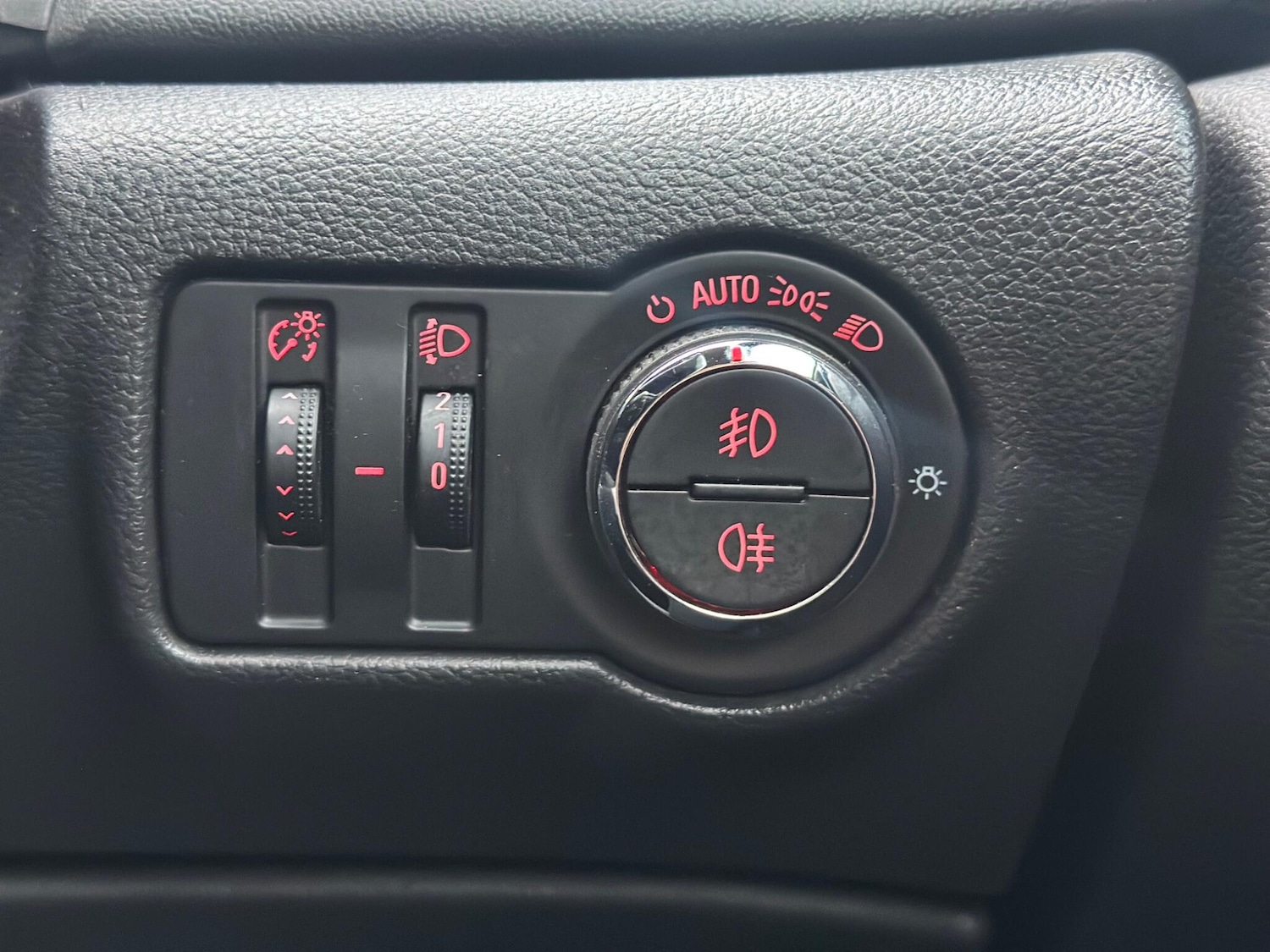 Used Vauxhall Astra GTC 2012 for sale - 77040832: Photo 18