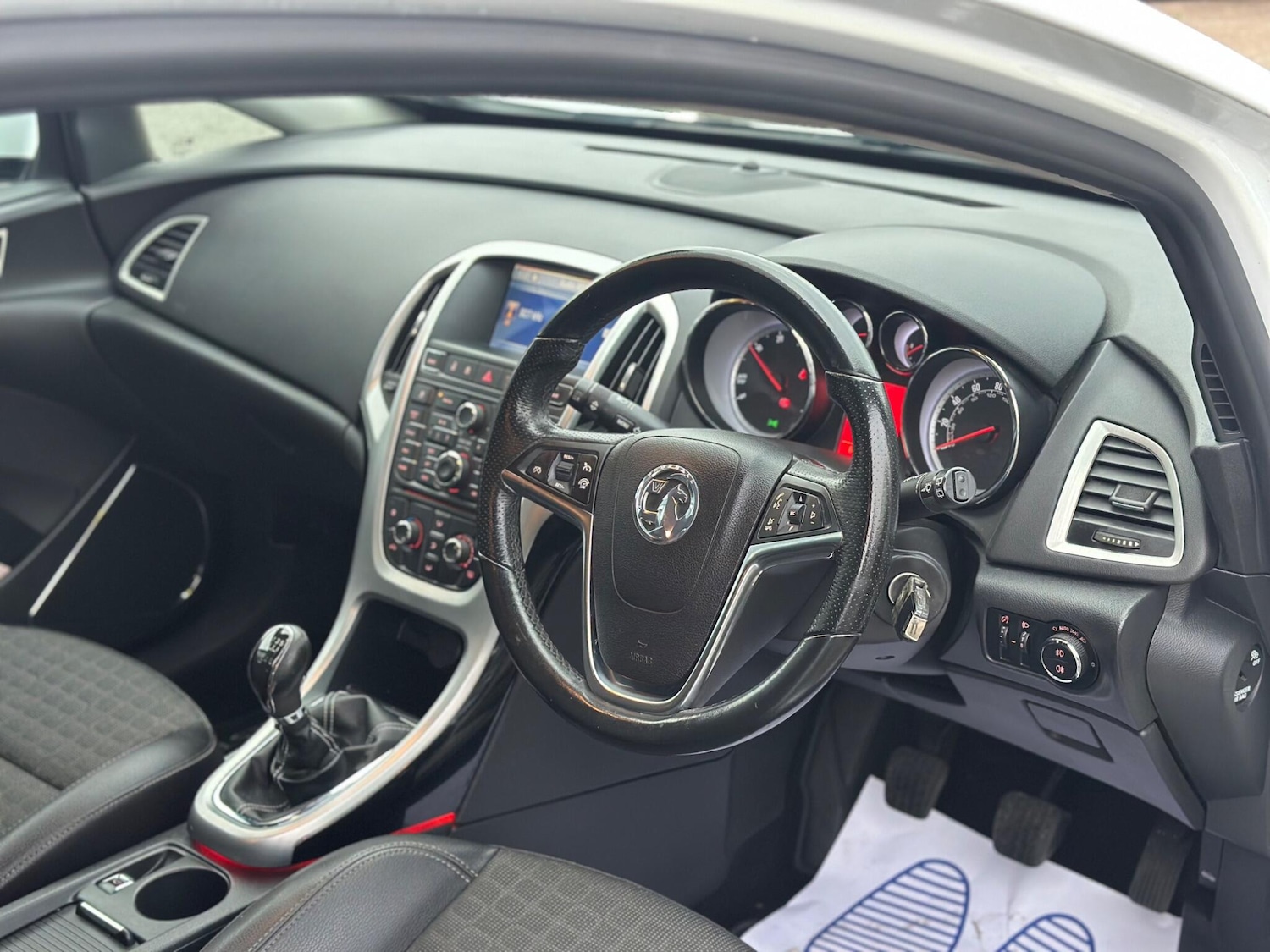 Used Vauxhall Astra GTC 2012 for sale - 77040832: Photo 9