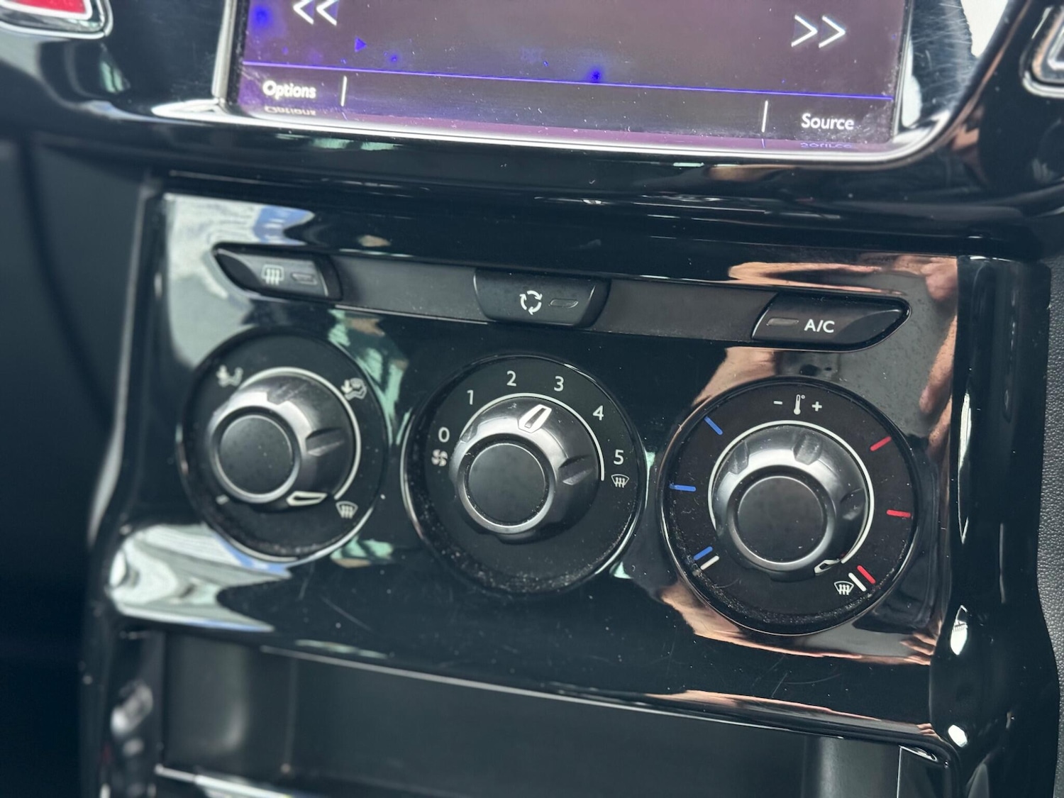 Used DS Automobiles DS 3 2015 for sale - 77537383: Photo 17