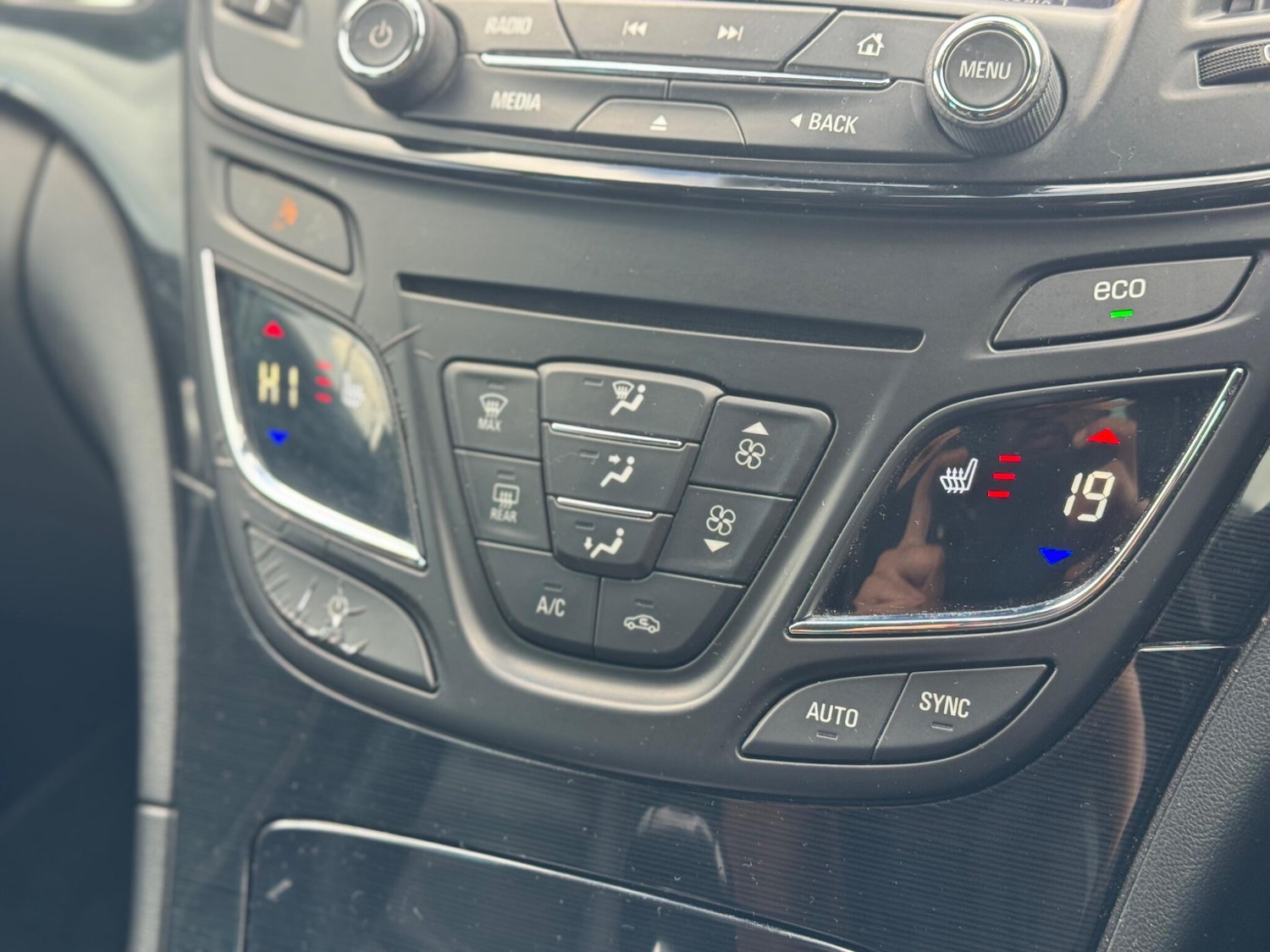 Used Vauxhall Insignia 2015 for sale - 78141534: Photo 19