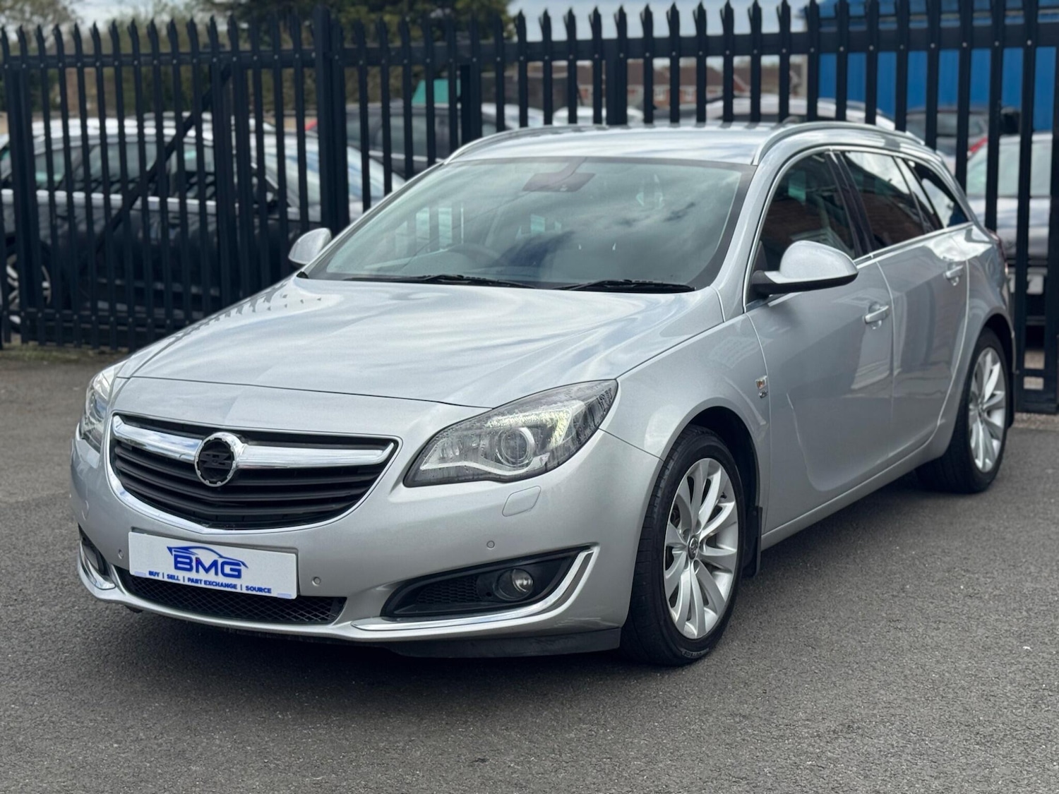 Used Vauxhall Insignia 2015 for sale - 78141534: Photo 3