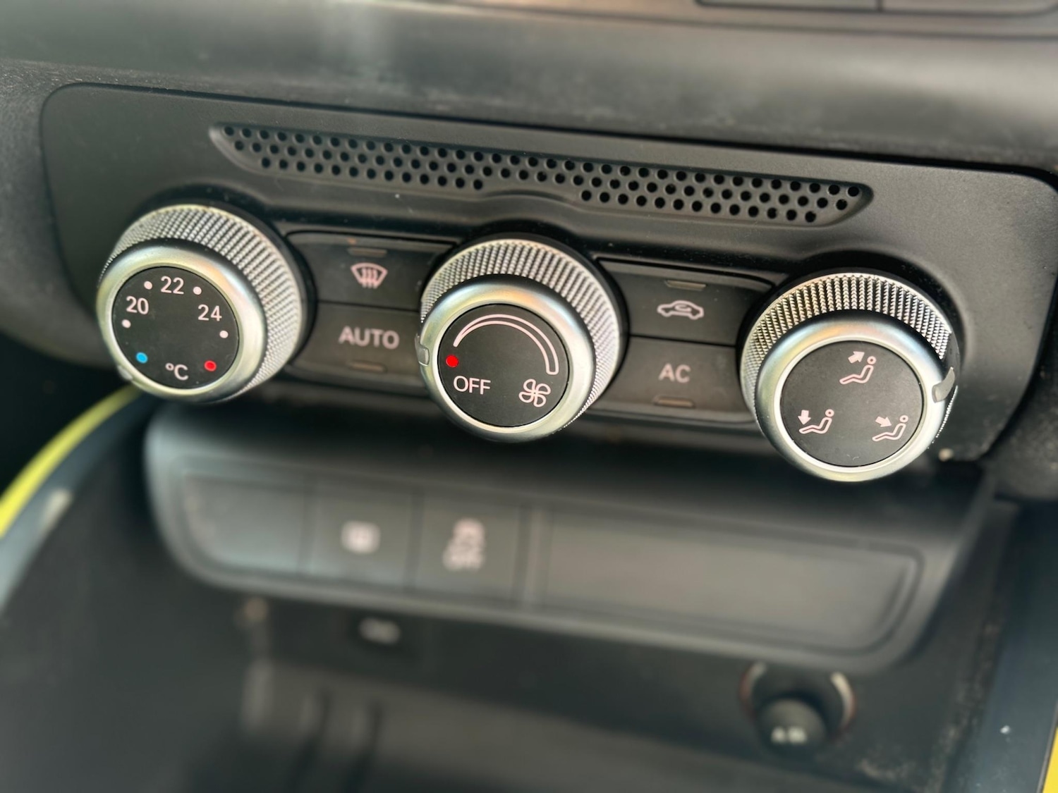 Used Audi A1 2011 for sale - 77040691: Photo 13