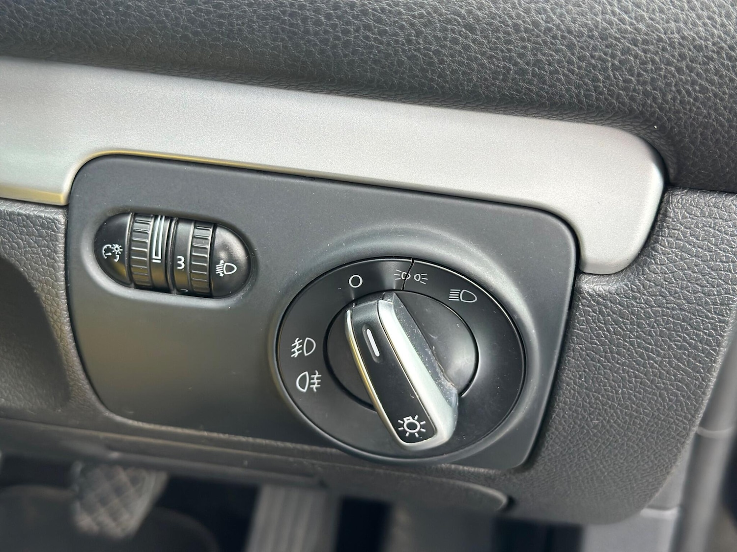 Used Volkswagen Golf 2011 for sale - 78086375: Photo 16