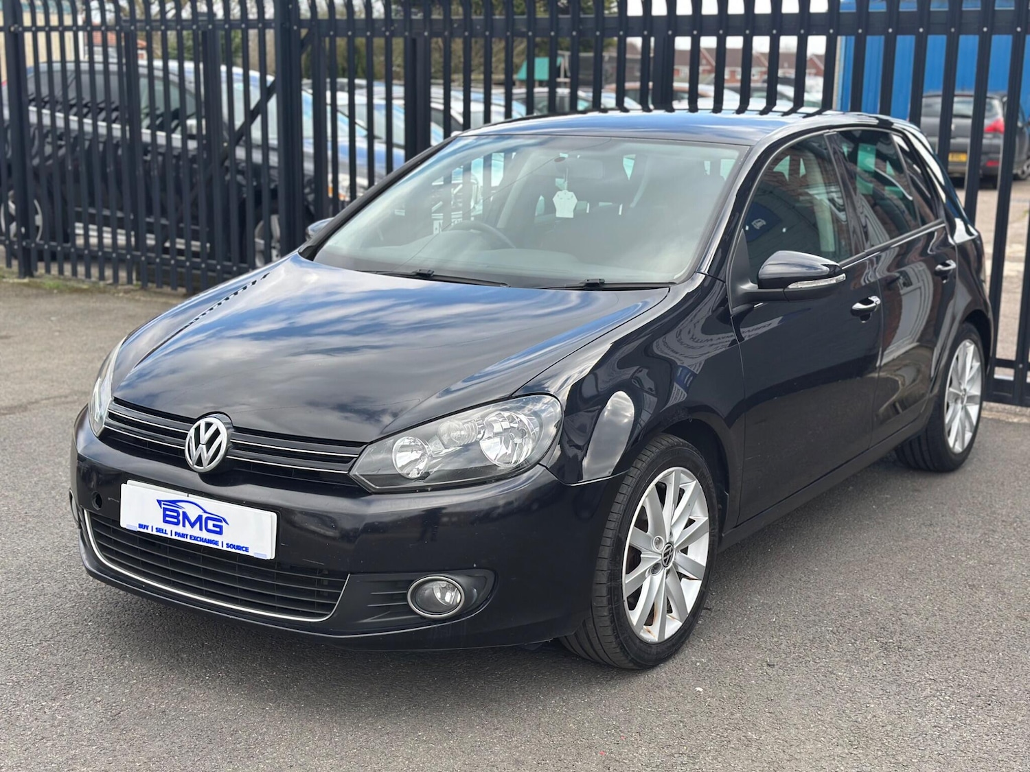 Used Volkswagen Golf 2011 for sale - 78086375: Photo 3