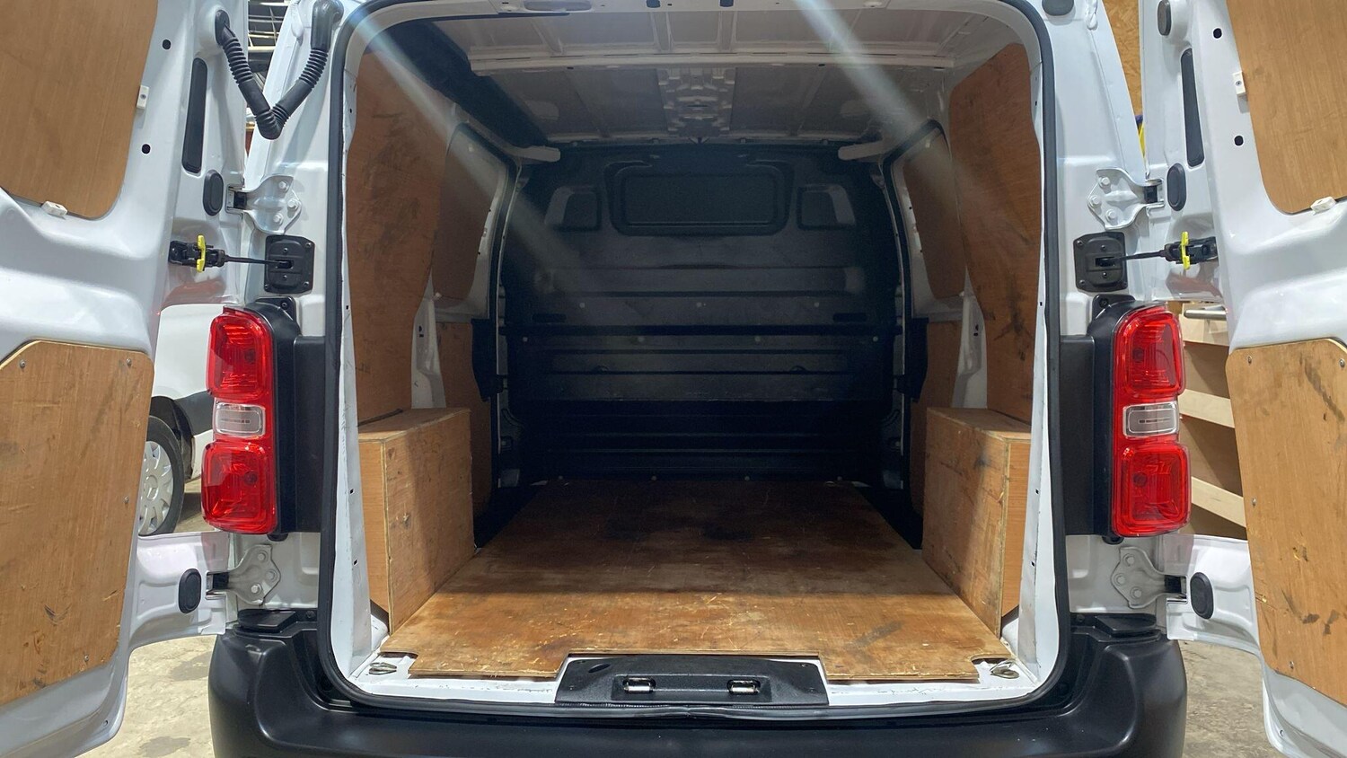 Used Peugeot Expert 2023 for sale - 77358963: Photo 13