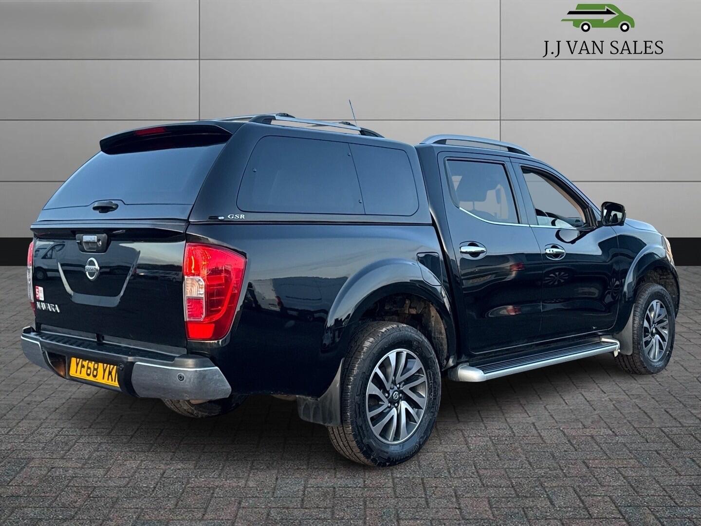 Used Nissan Navara 2018 for sale - 76657903: Photo 11