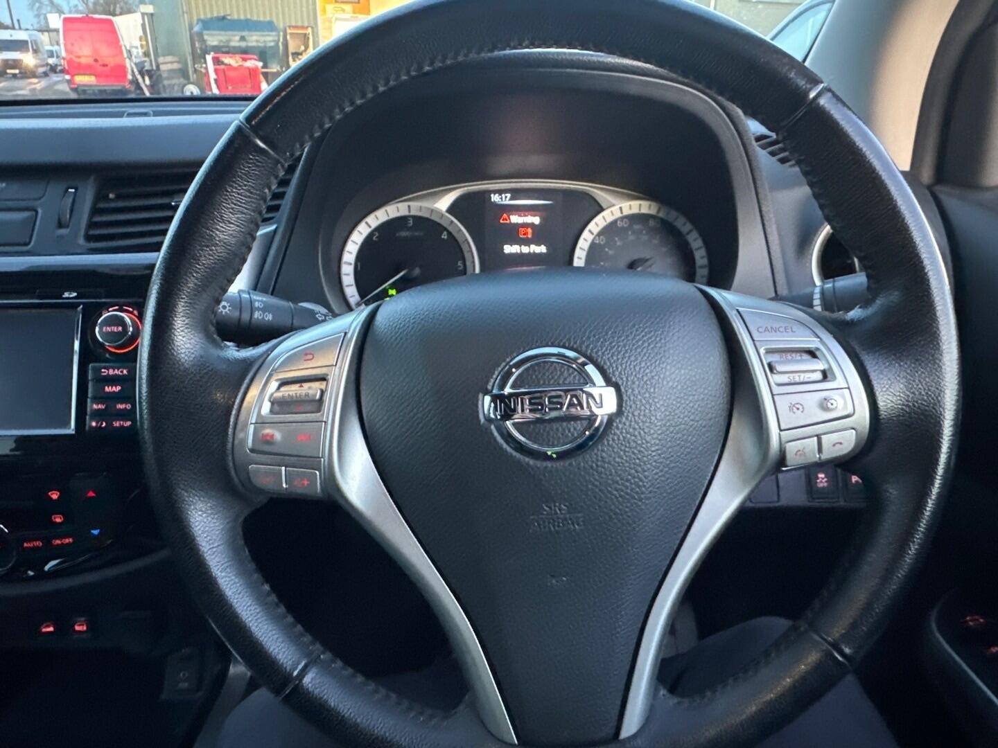 Used Nissan Navara 2018 for sale - 76657903: Photo 16