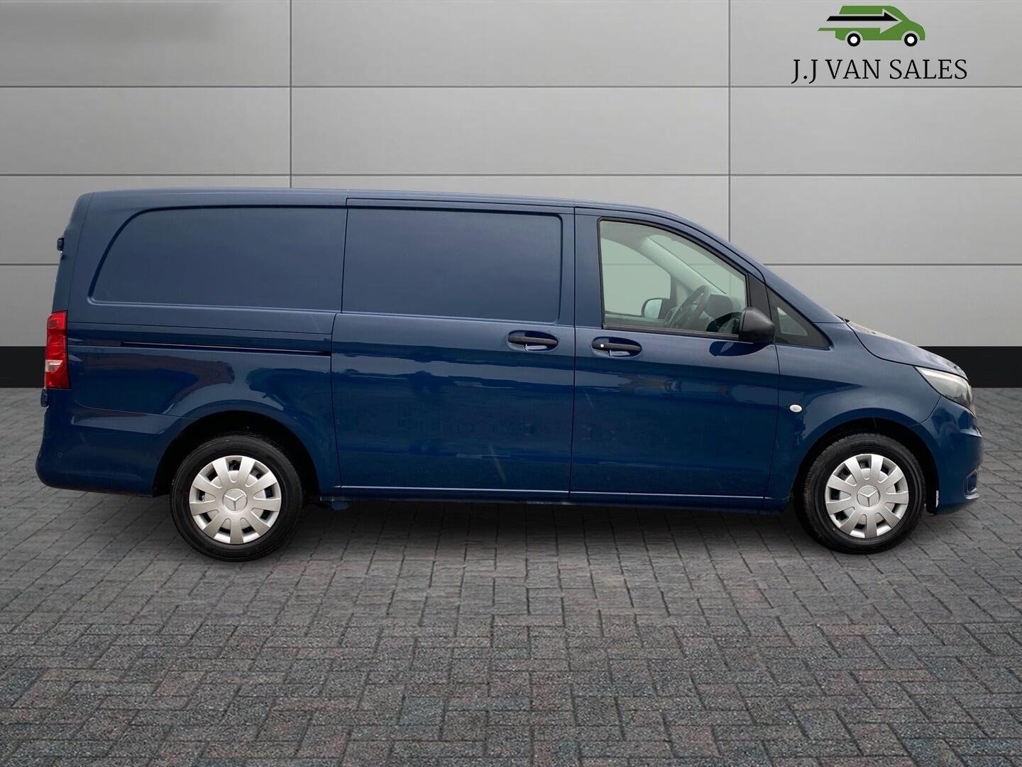 Used Mercedes-Benz Vito 2017 for sale - 76539072: Photo 3