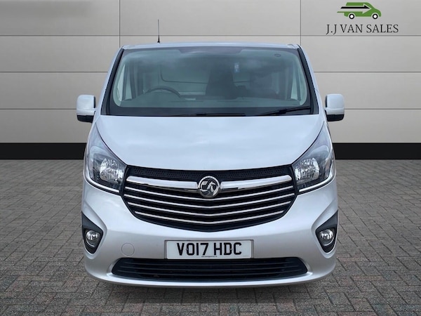 Used Vauxhall Vivaro 2017 for sale - 75552450: Photo 2