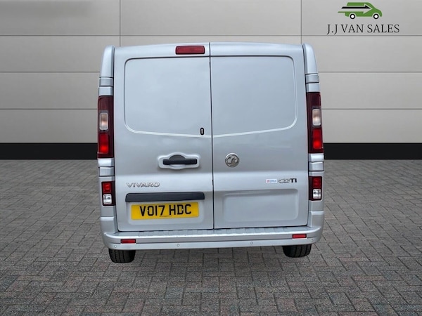 Used Vauxhall Vivaro 2017 for sale - 75552450: Photo 8