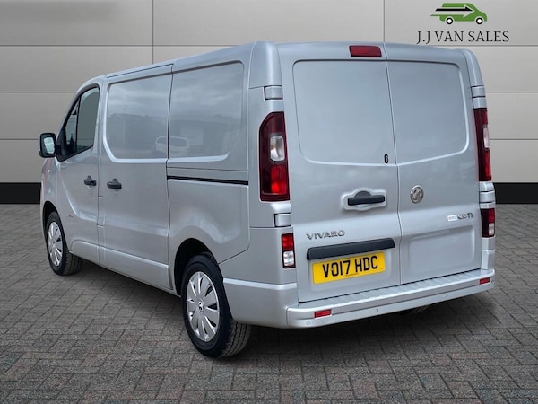Used Vauxhall Vivaro 2017 for sale - 75552450: Photo 9