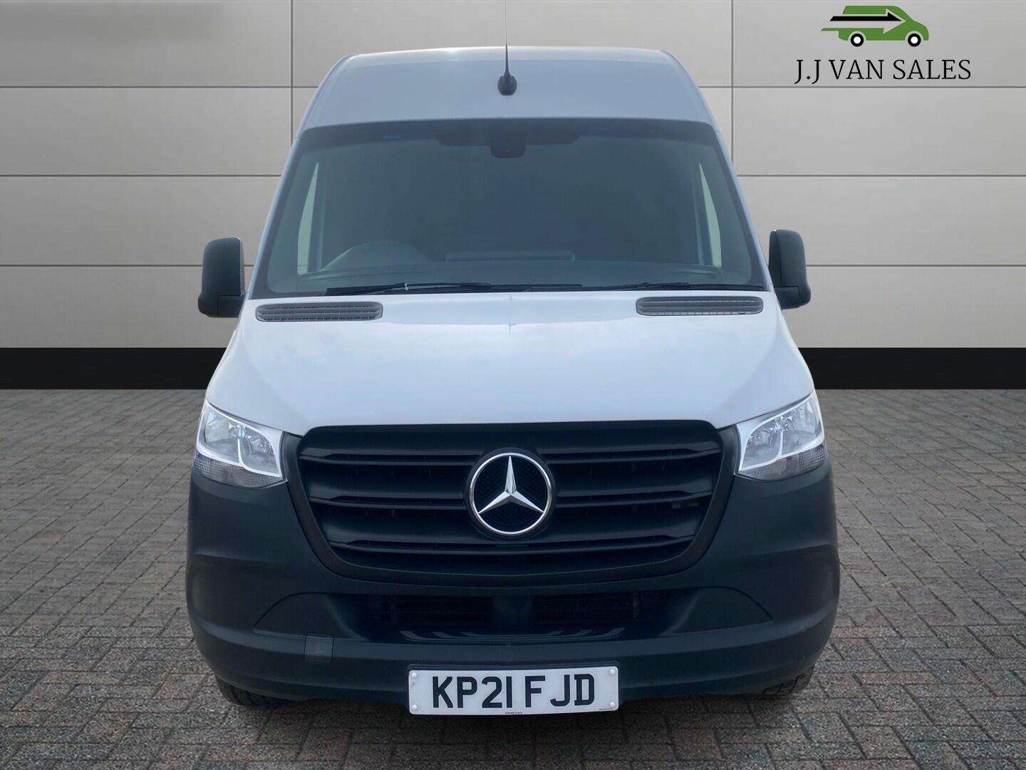 Used Mercedes-Benz Sprinter 2021 for sale - 75977770: Photo 2