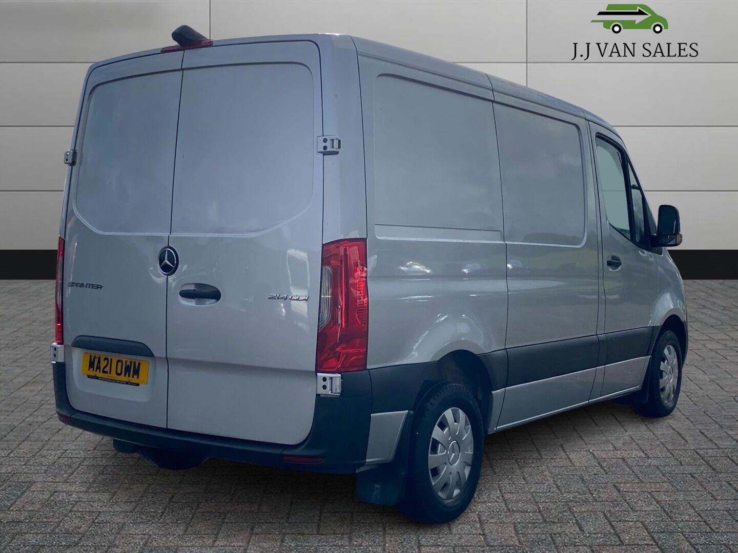 Used Mercedes-Benz Sprinter 2021 for sale - 76996975: Photo 10