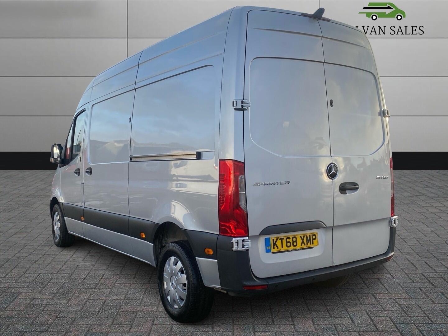 Used Mercedes-Benz Sprinter 2018 for sale - 76700635: Photo 9