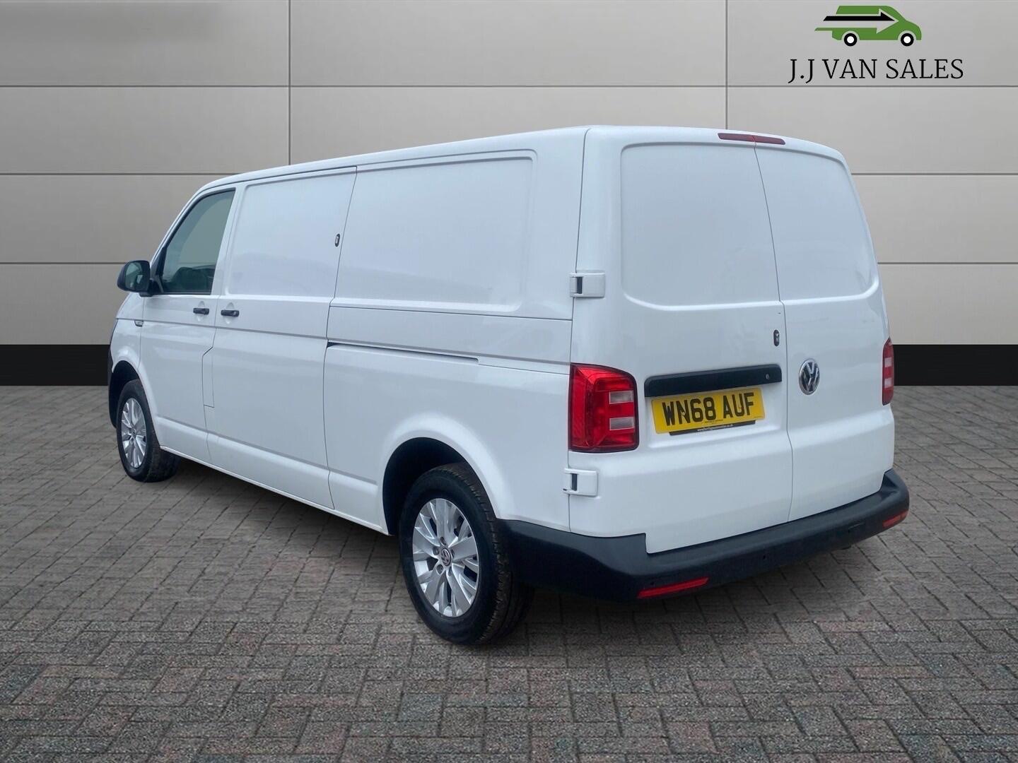 Used Volkswagen Transporter 2018 for sale - 76521912: Photo 12