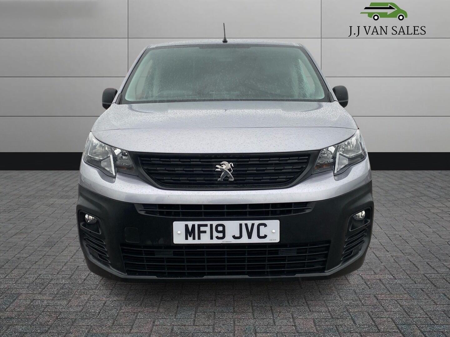 Used Peugeot Partner 2019 for sale - 77143461: Photo 2