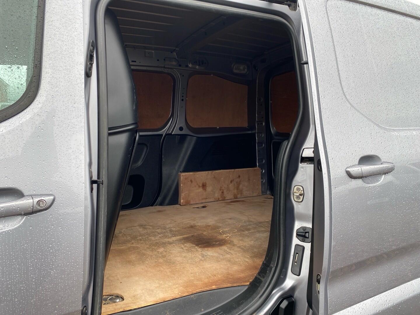 Used Peugeot Partner 2020 for sale - 77191572: Photo 11