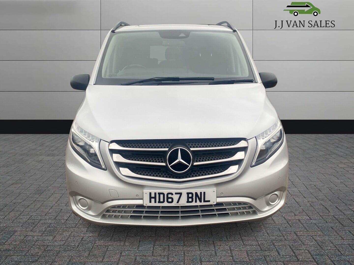 Used Mercedes-Benz Vito 2017 for sale - 77704970: Photo 2