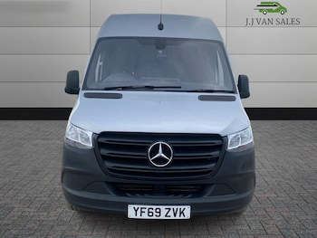 Used Mercedes-Benz Sprinter 2019 for sale - 76167540: Photo 2