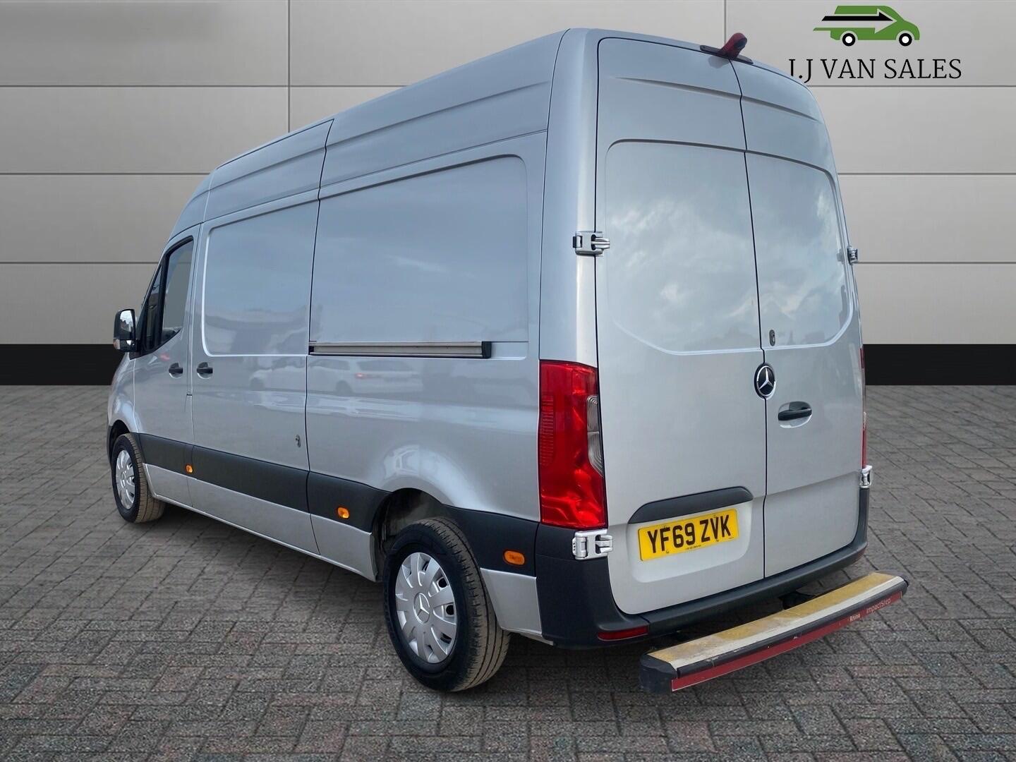 Used Mercedes-Benz Sprinter 2019 for sale - 76167540: Photo 9