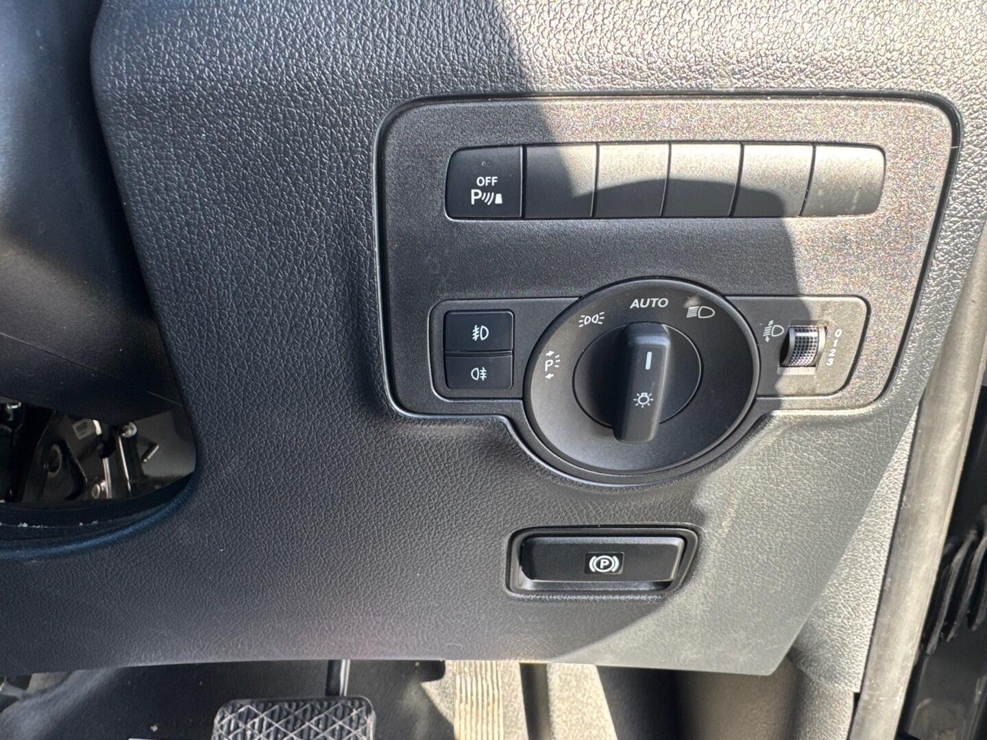 Used Mercedes-Benz Vito 2019 for sale - 76997599: Photo 14