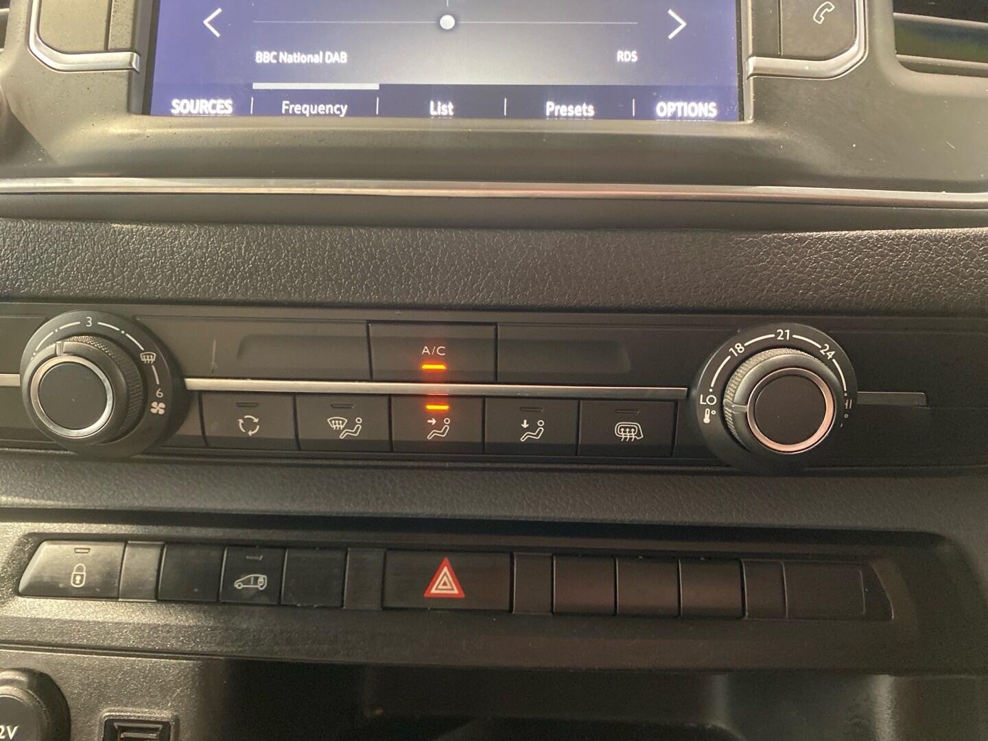 Used Vauxhall Vivaro 2021 for sale - 77612842: Photo 8