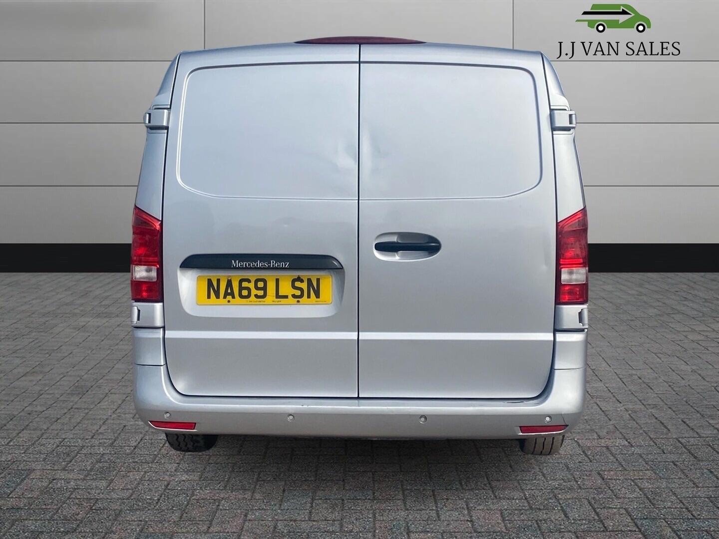 Used Mercedes-Benz Vito 2019 for sale - 76059623: Photo 10