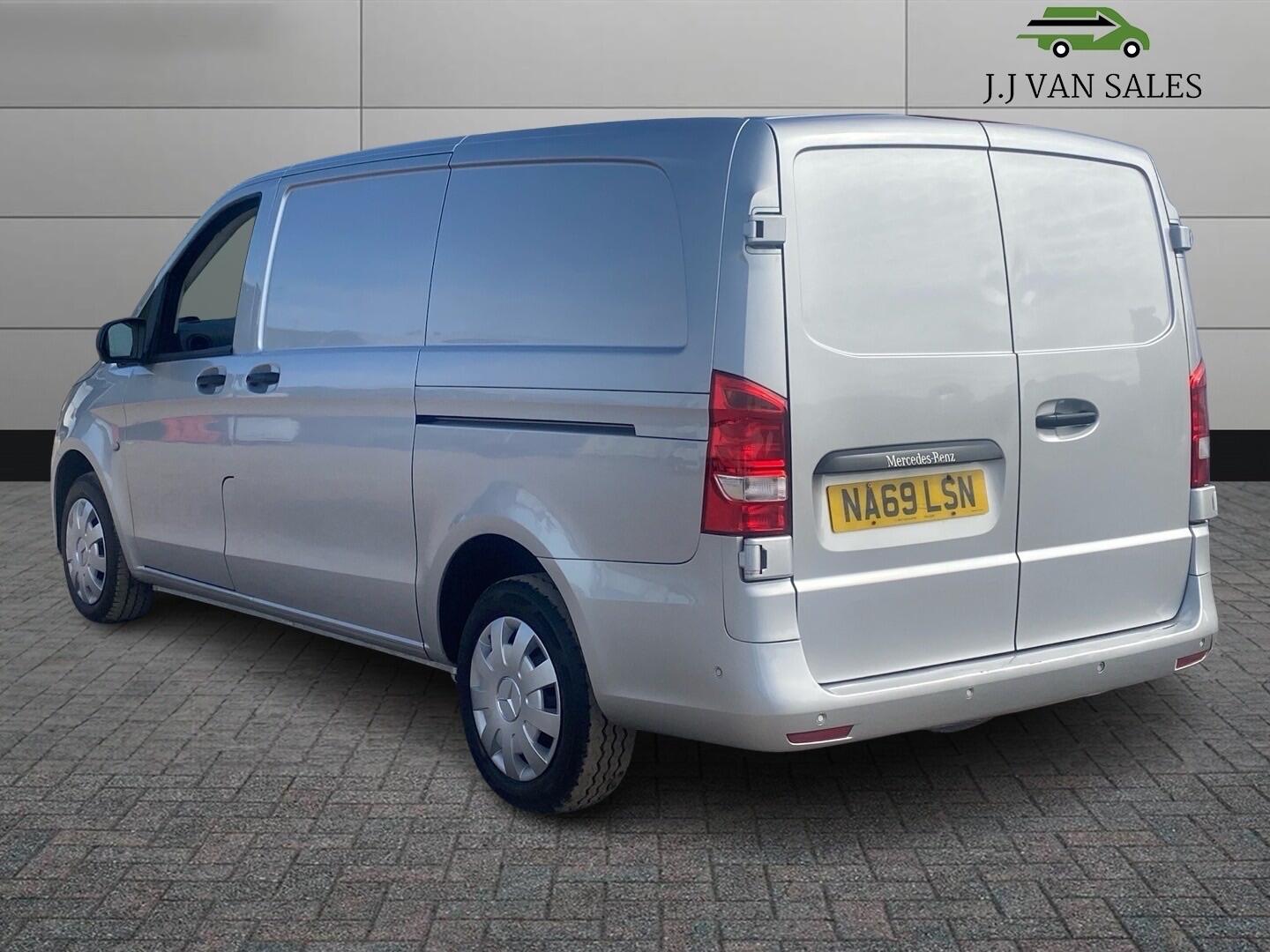 Used Mercedes-Benz Vito 2019 for sale - 76059623: Photo 11