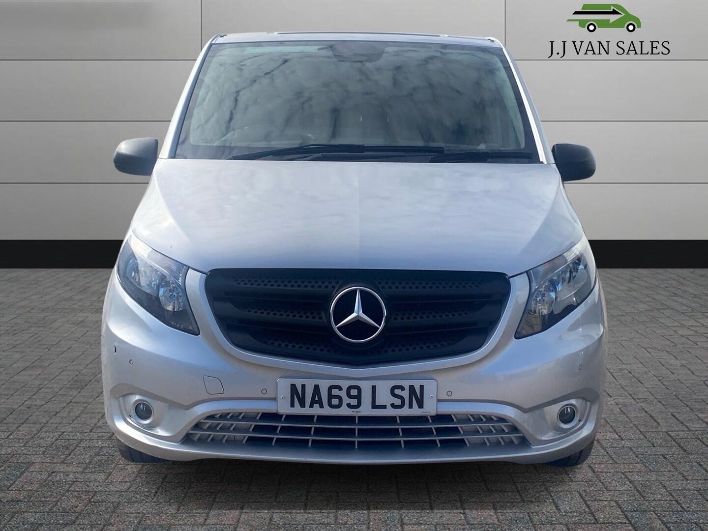 Used Mercedes-Benz Vito 2019 for sale - 76059623: Photo 2