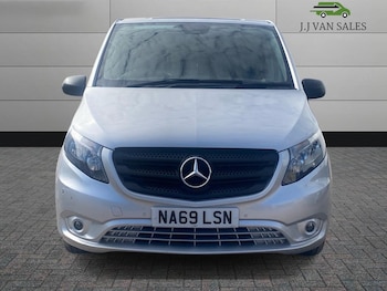 Used Mercedes-Benz Vito 2019 for sale - 76059623: Photo 2